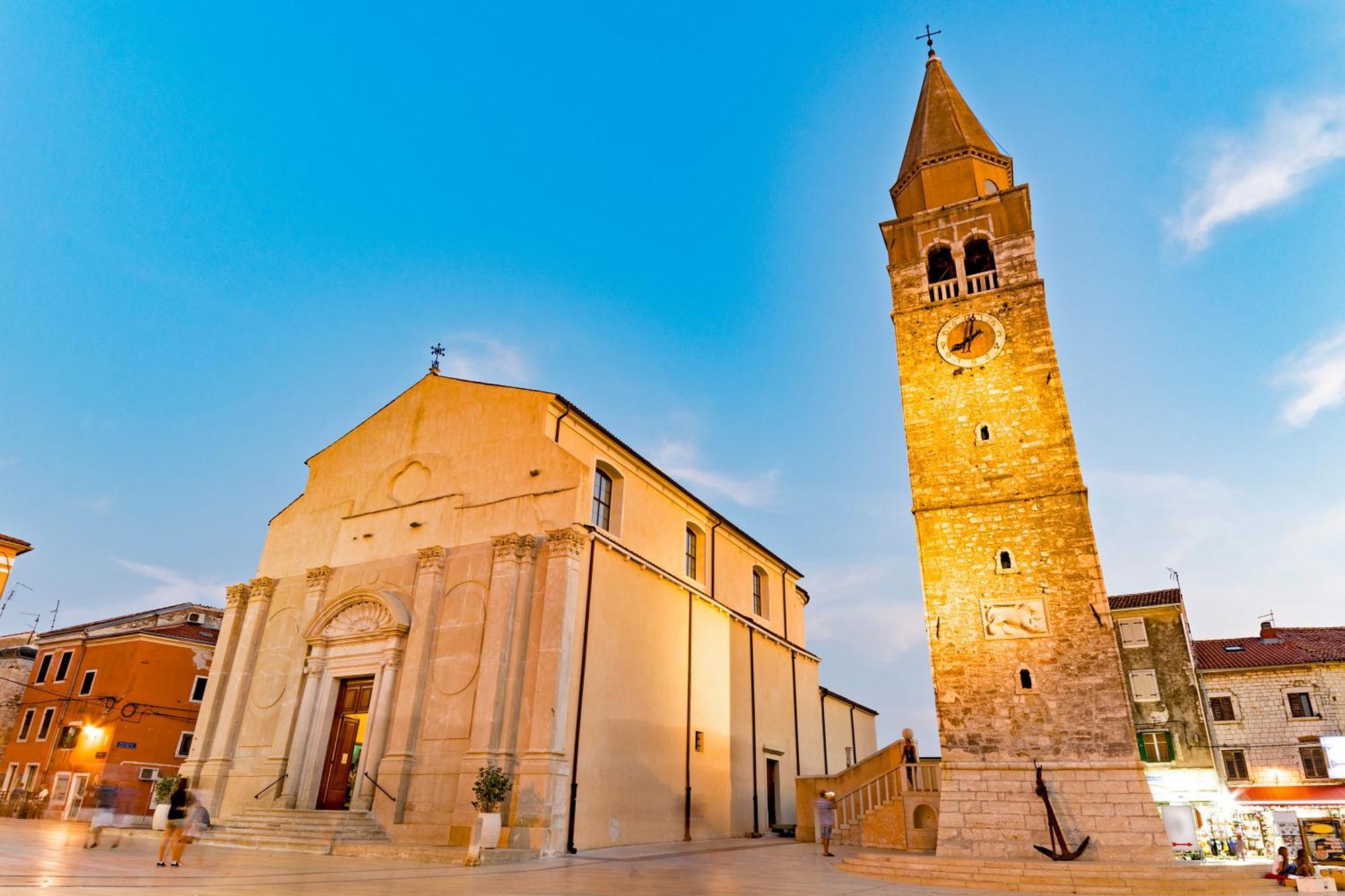 Center * Umag
